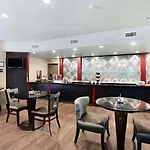 Best Western Premier Crown Chase Inn & Suites 