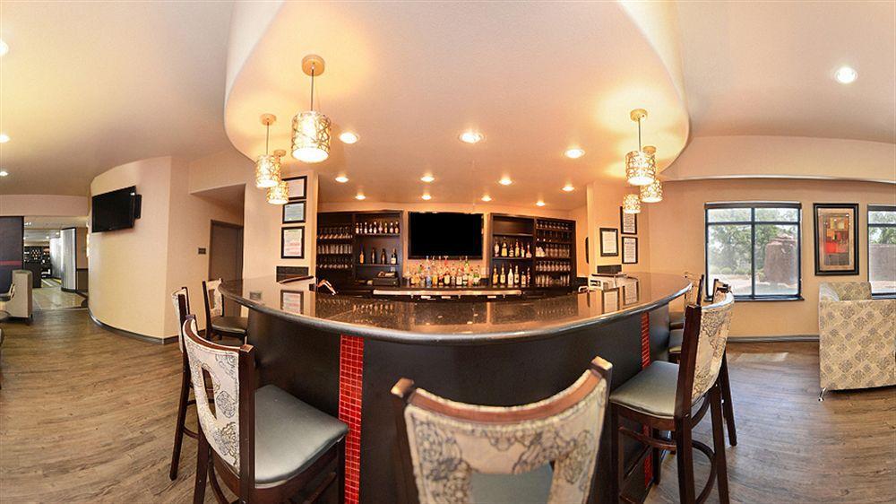 Hotel Western Premier Crown Chase &