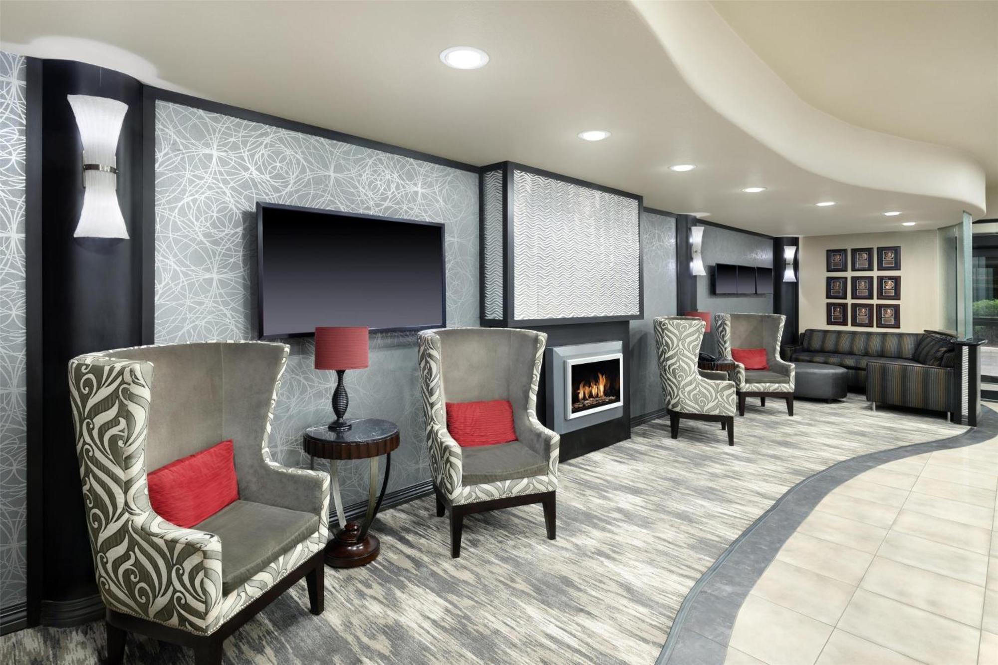 Western Premier Crown Chase & Hotel Denton