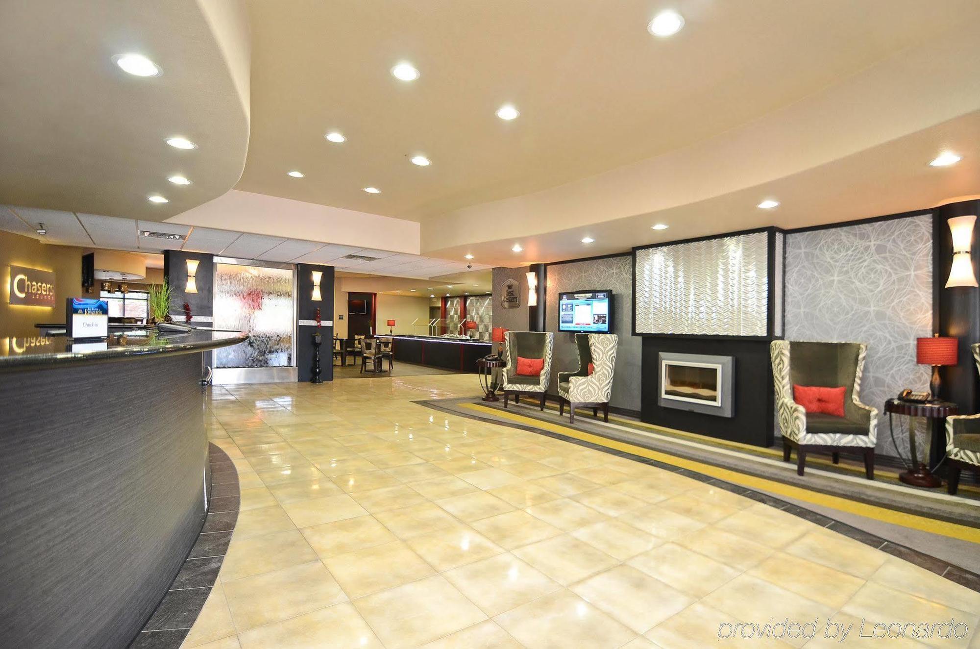 Hotel Western Premier Crown Chase & 3*